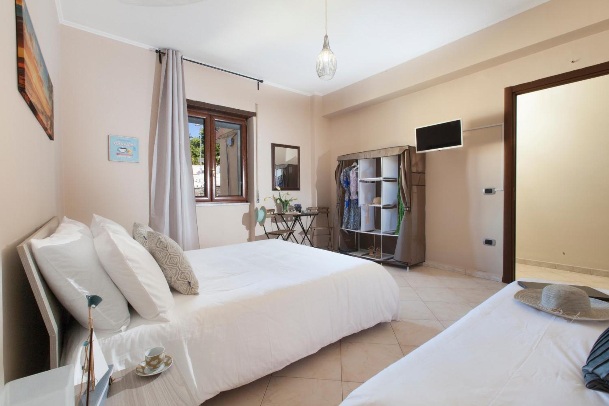Bsisters Hotel Torre del Greco Bagian luar foto